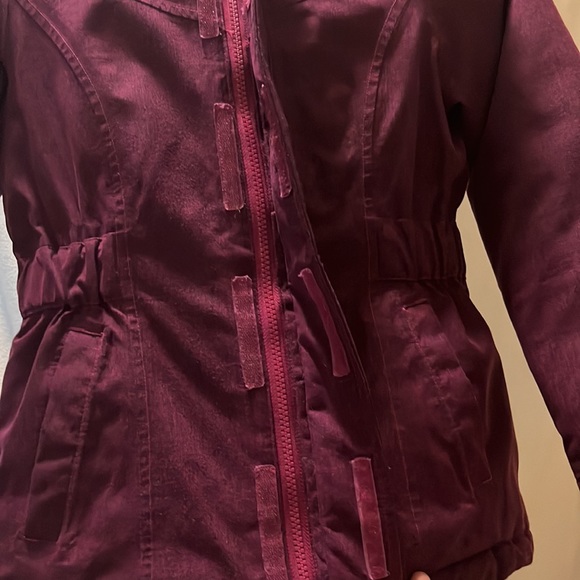 North face Hyvent 550 Down Jacket Youth Small 7/8 Burgundy Purple Wine Color - Picture 9 of 11